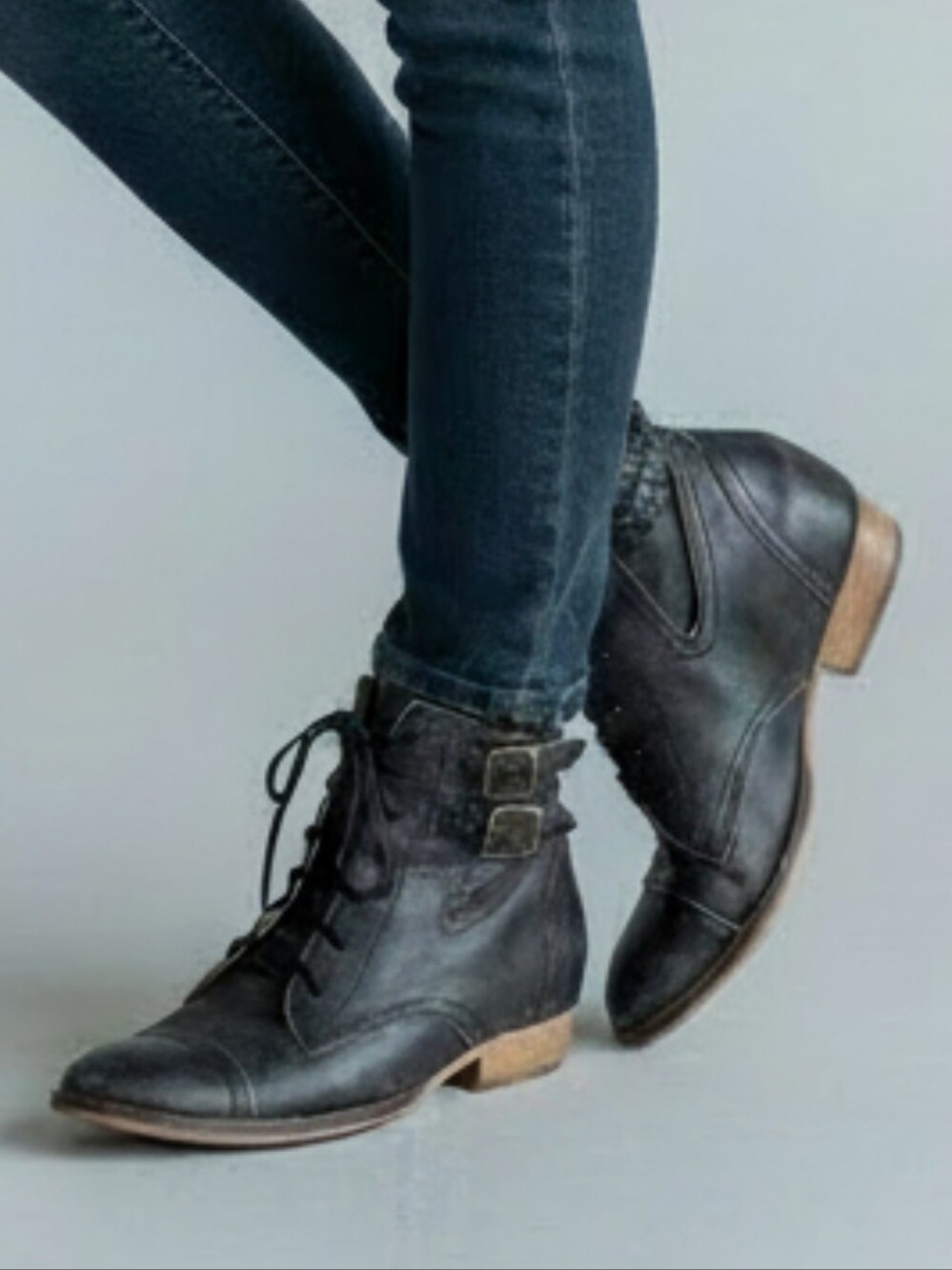 Latigo Anthro Distressed Leather Abi Buckle Boots size 9